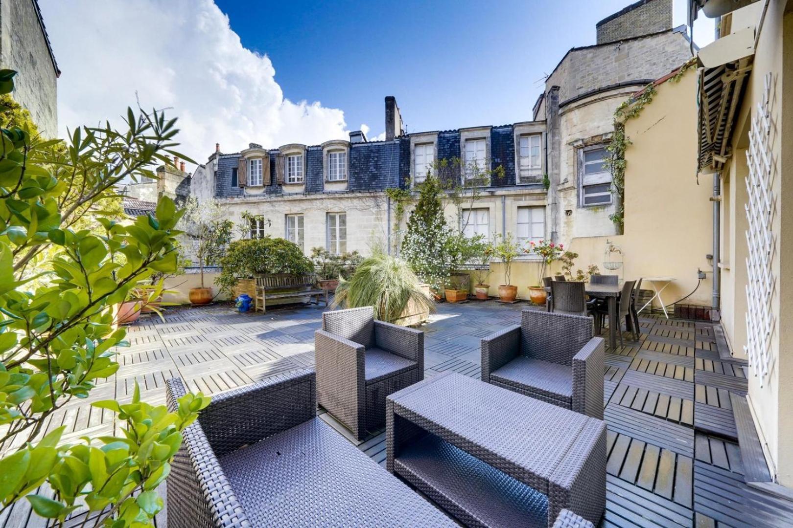 Lovely Apartment With Exceptional Terrace บอร์โด ภายนอก รูปภาพ