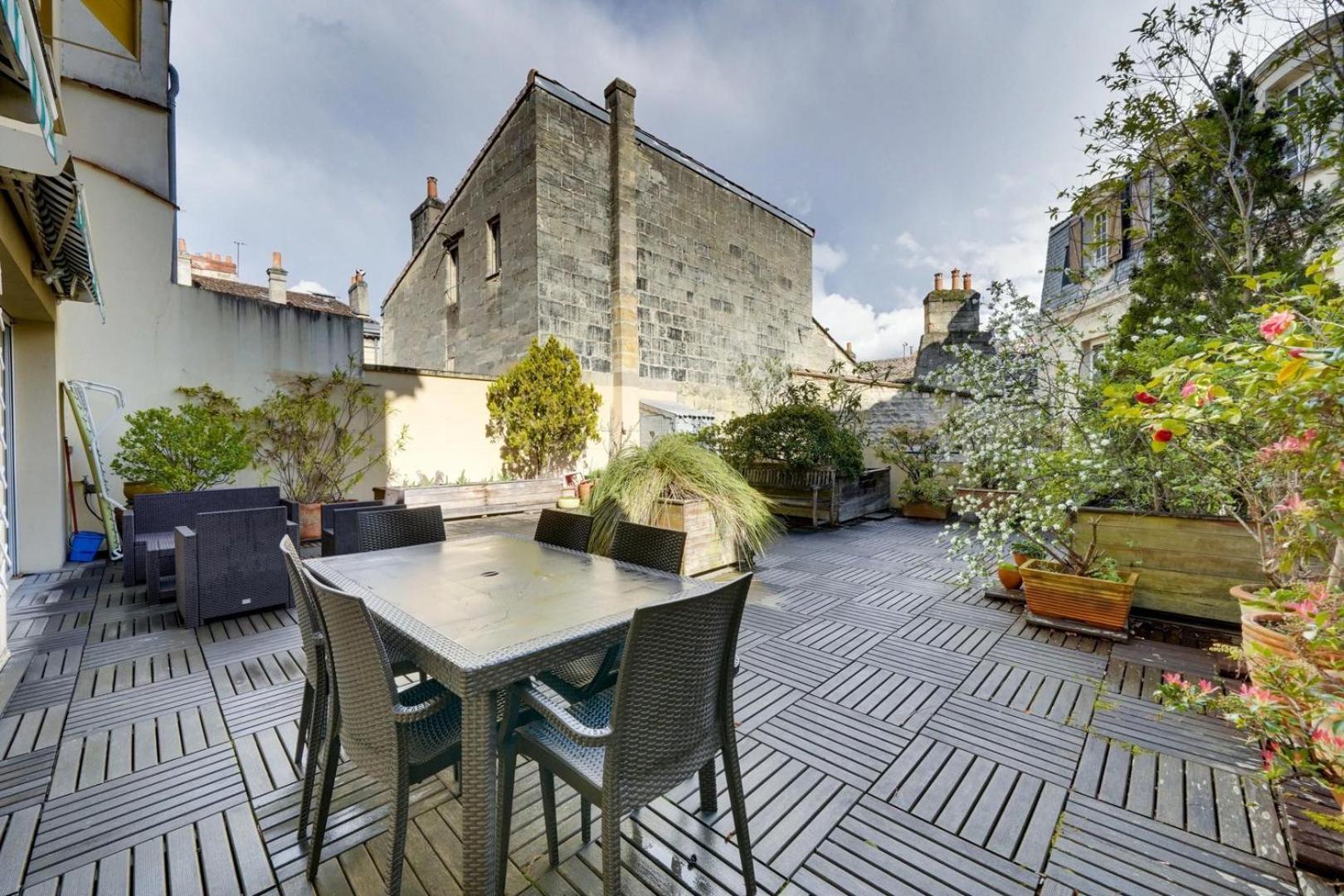 Lovely Apartment With Exceptional Terrace บอร์โด ภายนอก รูปภาพ