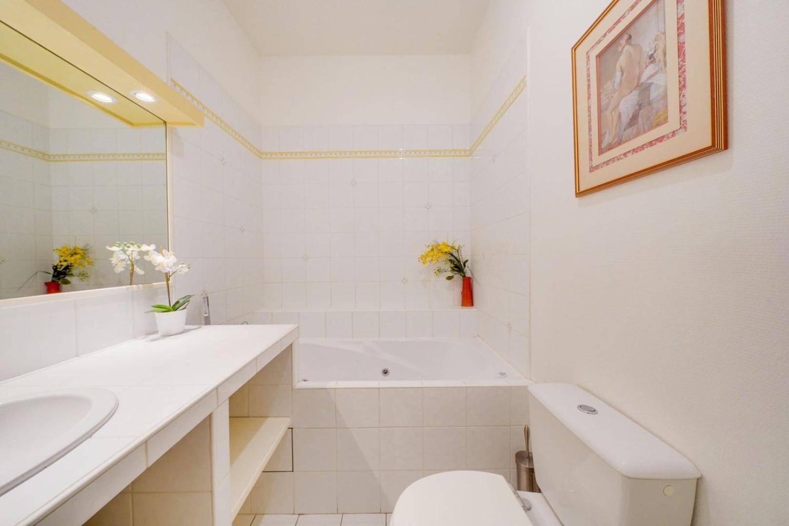 Lovely Apartment With Exceptional Terrace บอร์โด ภายนอก รูปภาพ