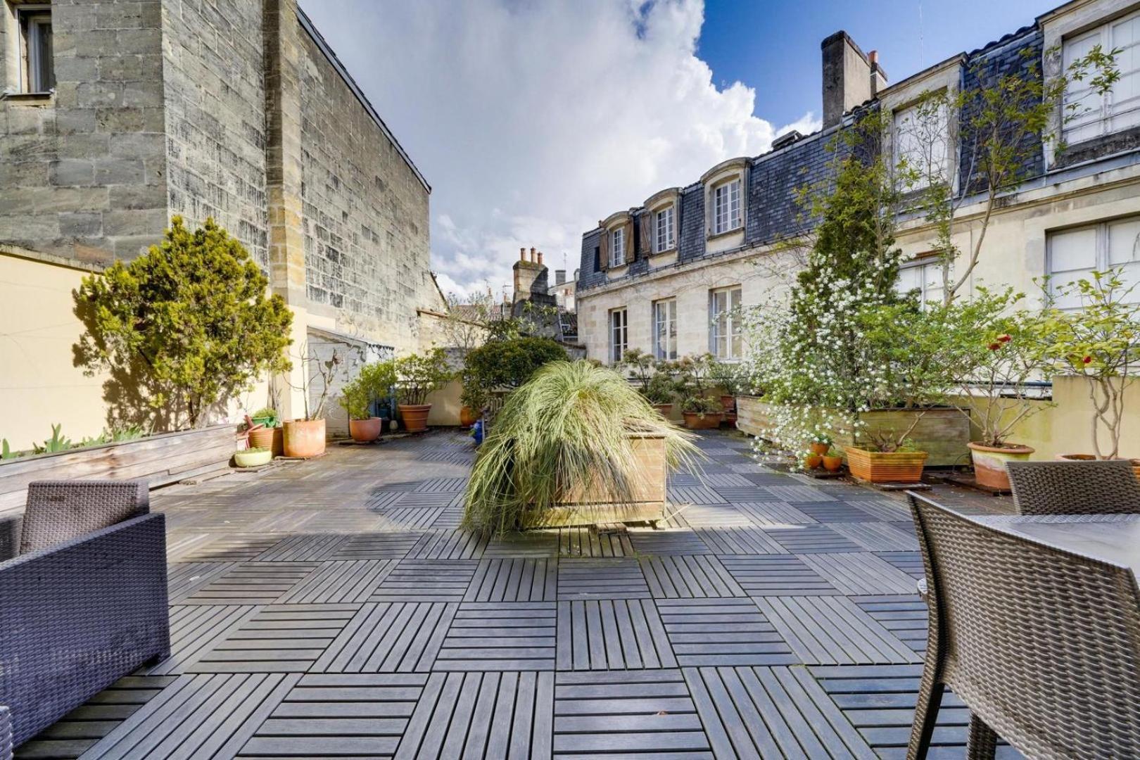 Lovely Apartment With Exceptional Terrace บอร์โด ภายนอก รูปภาพ